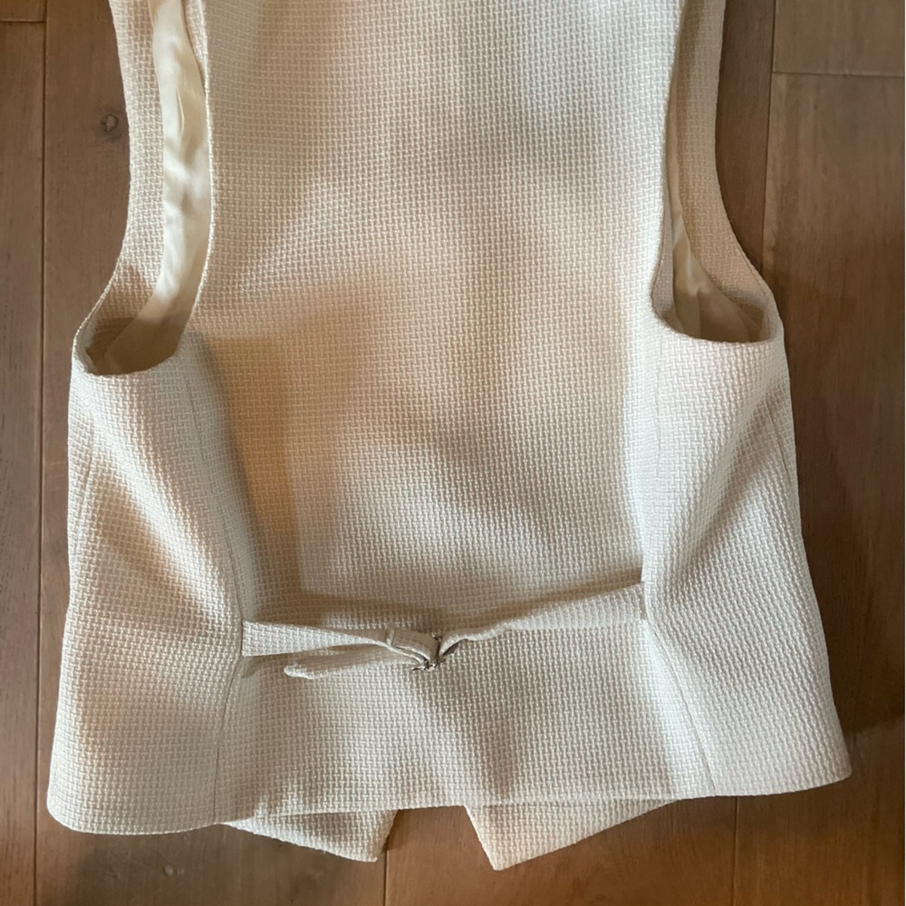 Entro Cream Textured Button Vest - Picture 2 of 5